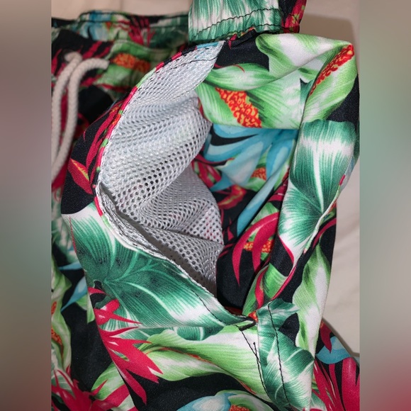 GUESS BEACH men’s tropical 6.5 in SWIM TRUNKS swimsuit size XL - Picture 5 of 14